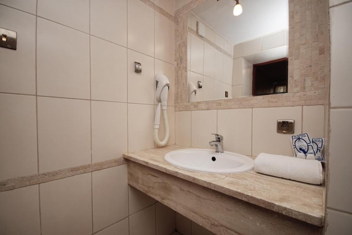 Gjestgiverier Privet Room With Bathrom 150M From The Beach *