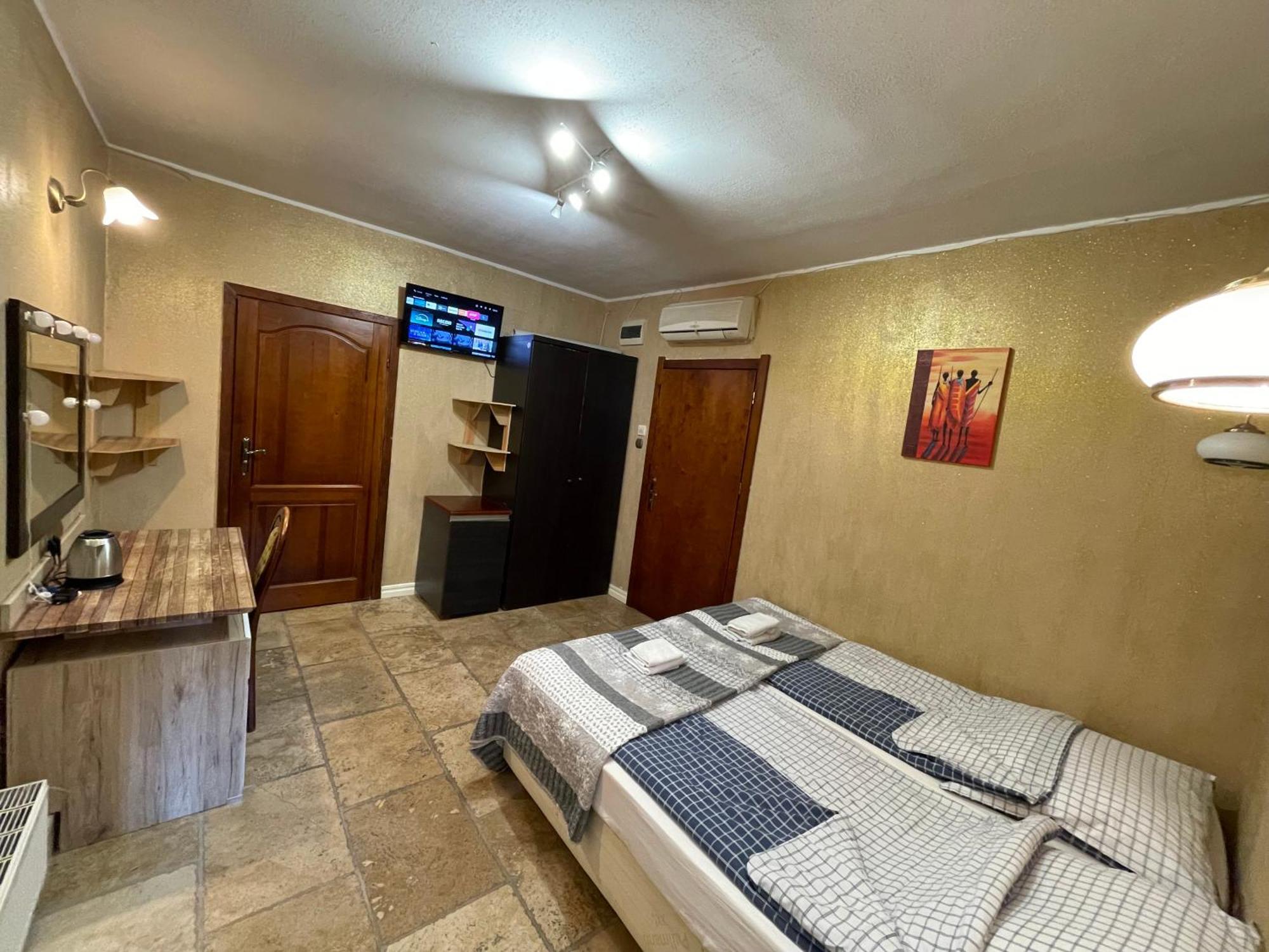 Privet Room With Bathrom 150M From The Beach *