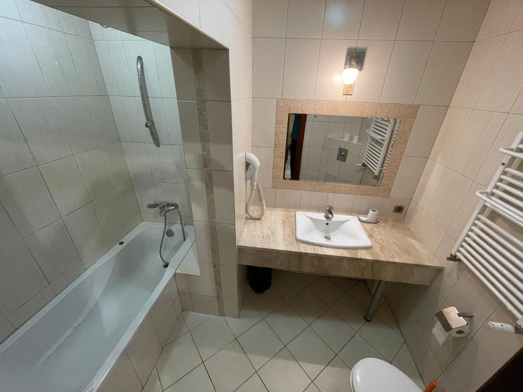 Privet Room With Bathrom 150M From The Beach Gjestgiverier